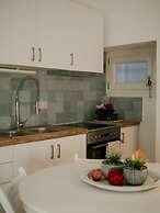 Lenko Bianco Studio by Estia