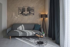 Myra Mare Brown Suite by Estia