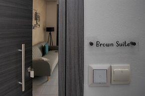 Myra Mare Brown Suite by Estia