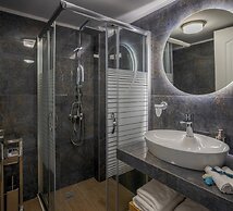 Myra Mare Brown Suite by Estia