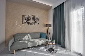 Myra Mare Brown Suite by Estia