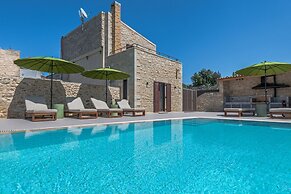 Dim Luxury Villa - With Private Pool
