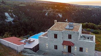 Dim Luxury Villa - With Private Pool