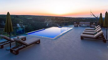 Dim Luxury Villa - With Private Pool