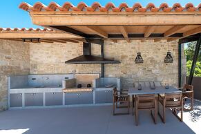 Dim Luxury Villa - With Private Pool