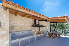 Dim Luxury Villa - With Private Pool