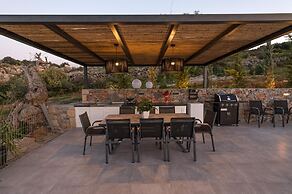 Villa Eagles - With Private Pool