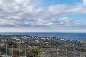 Villa Eagles - With Private Pool