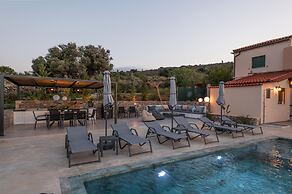 Villa Eagles - With Private Pool