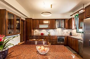 Villa Eagles - With Private Pool