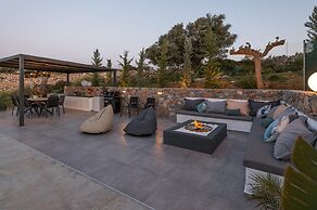 Villa Eagles - With Private Pool