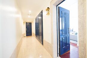 Nomad s Fine Arts in Chiado