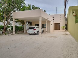 Casa Cocovero s - Yucatan Home Rentals
