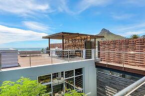 Rocha Villa - Camps Bay