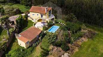 Villa Safarujo by Acasadascasas