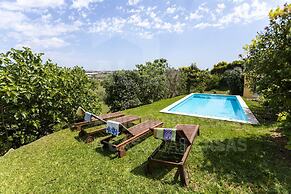 Villa Safarujo by Acasadascasas