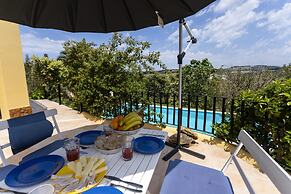 Villa Safarujo by Acasadascasas