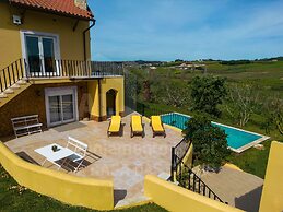 Villa Safarujo by Acasadascasas