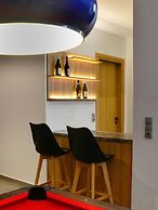 Dodici Luxury Villa - With Heated Pool