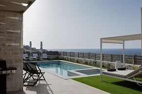 Dodici Luxury Villa - With Heated Pool