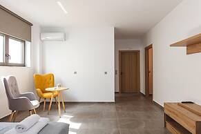 Dodici Luxury Villa - With Heated Pool