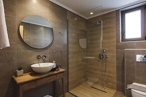 Dodici Luxury Villa - With Heated Pool