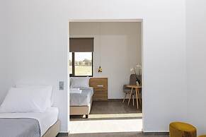 Dodici Luxury Villa - With Heated Pool