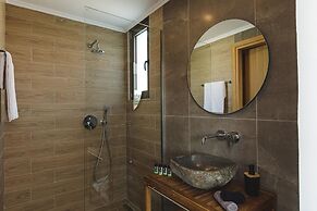 Dodici Luxury Villa - With Heated Pool