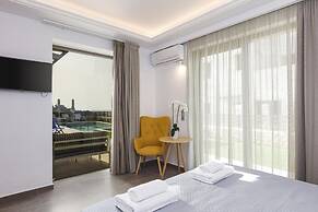 Dodici Luxury Villa - With Heated Pool