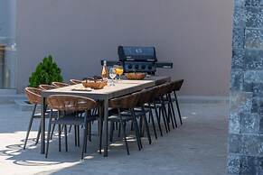 Luxury Villa Aqua With 2 Private Pools