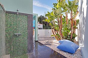 Jungle Beach House in Quarteira