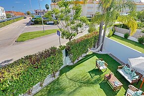 Jungle Beach House in Quarteira