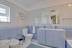 Jungle Beach House in Quarteira