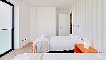 SKY Beach Apartment in Quarteira