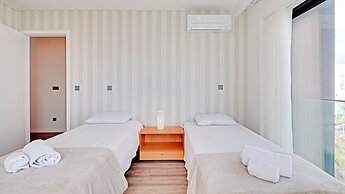 SKY Beach Apartment in Quarteira