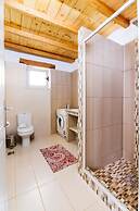 Aristea - 2 BR Villa Surrounded by Olive Groves