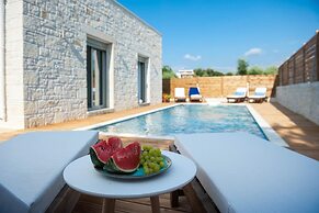 Villa Vera - With Private Heated Pool Jacuzzi
