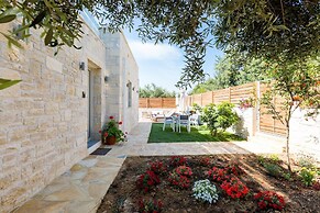 Villa Vera - With Private Heated Pool Jacuzzi