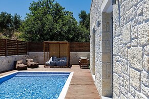 Villa Vera - With Private Heated Pool Jacuzzi