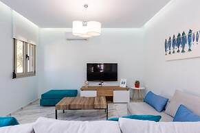 Villa Vera - With Private Heated Pool Jacuzzi