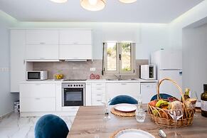 Villa Vera - With Private Heated Pool Jacuzzi