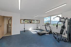 Luxury Villa Oasis 11 Bedrooms With Heated Pool