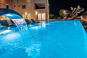 Luxury Villa Oasis 11 Bedrooms With Heated Pool