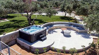 Luxury Villa Oasis 11 Bedrooms With Heated Pool