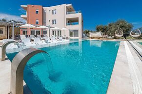 Luxury Villa Oasis 11 Bedrooms With Heated Pool