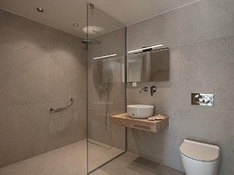 Villa Heora - The Floating Residence