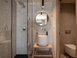 Villa Heora - The Floating Residence