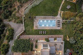 Villa Heora - The Floating Residence