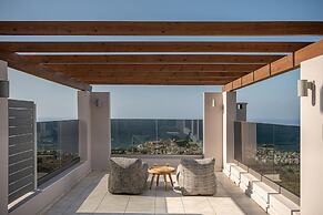 Villa Heora - The Floating Residence