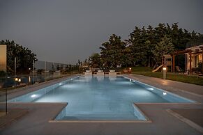 Villa Heora - The Floating Residence